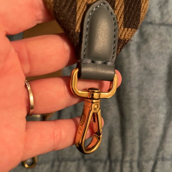 Fendi Zucca print woven shoulder strap - Picture 5 of 9